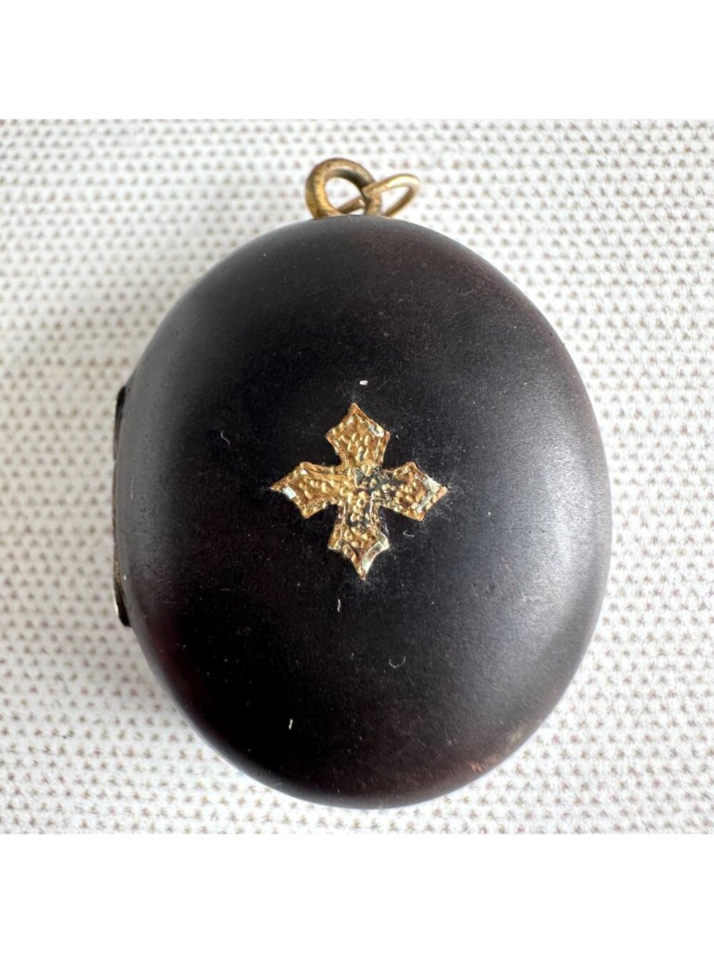 Antique Victorian Mourning Locket Vulcanite Cross 1868 Patent Date - Picture 2 of 14
